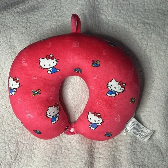 Hello Kitty neck pillow - Picture 3 of 4